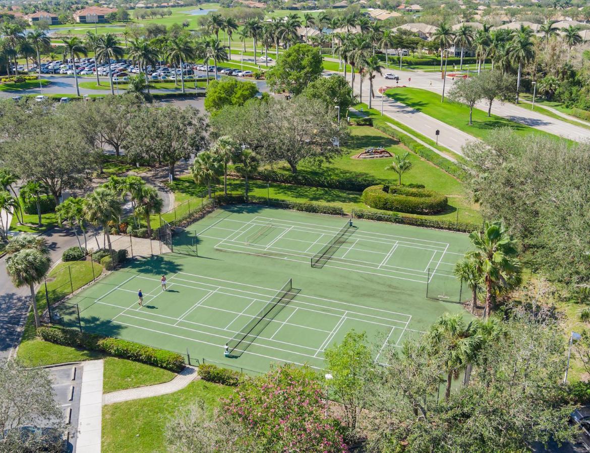 Lely Greenlinks Top Floor - On Golf Course, Minutes From Beaches, Downtown! North North Naples Esterno foto